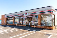 コンビニ　セブンイレブン札幌福住中央通店（コンビニ）まで258m