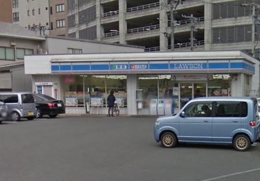 コンビニ　ローソン 博多千代四丁目店（コンビニ）まで195m