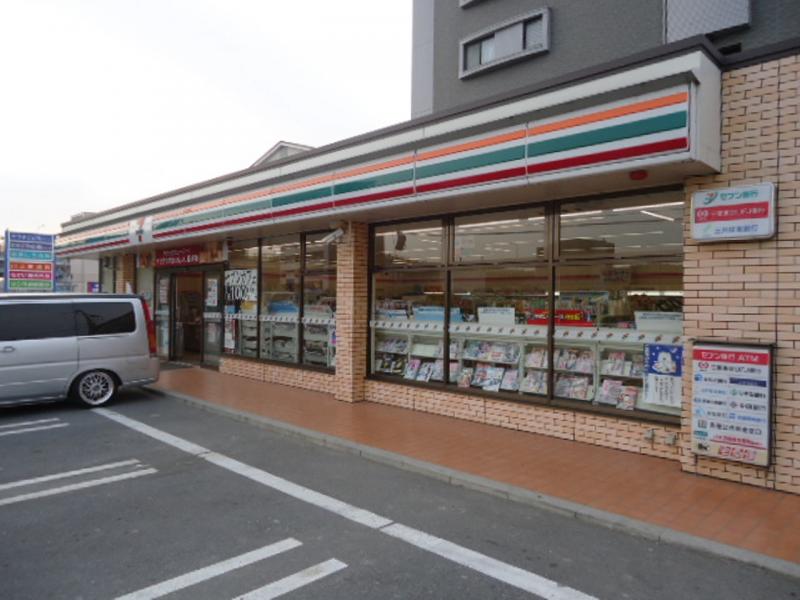 コンビニ　セブンイレブン 神戸伊川谷駅前店（コンビニ）まで537m
