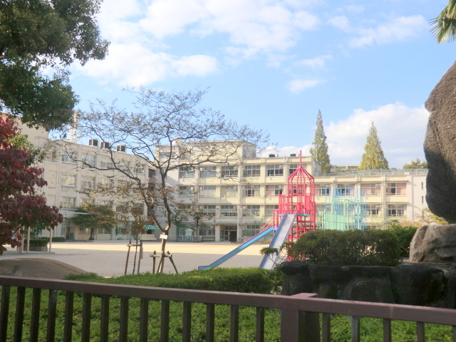 小学校　大阪市立西中島小学校（小学校）まで153m