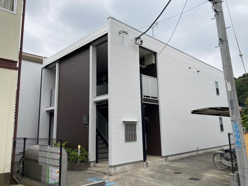 建物外観　２０２２．８　外壁塗装後