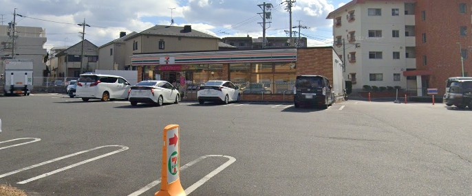 コンビニ　セブンイレブン 名古屋高針3丁目店（コンビニ）まで430m