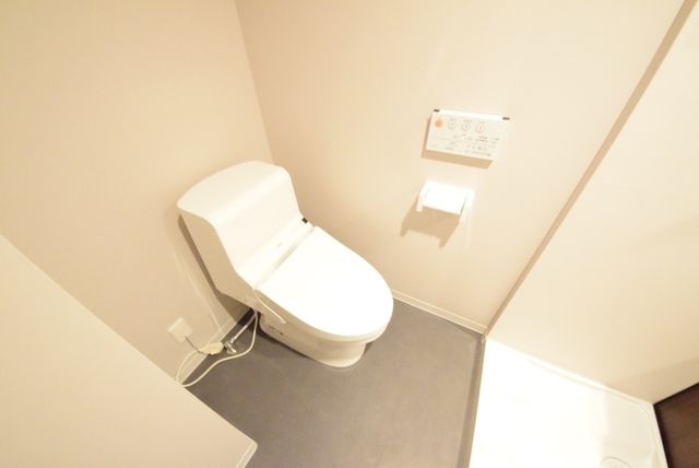 トイレ　★ウォシュレット付トイレです★