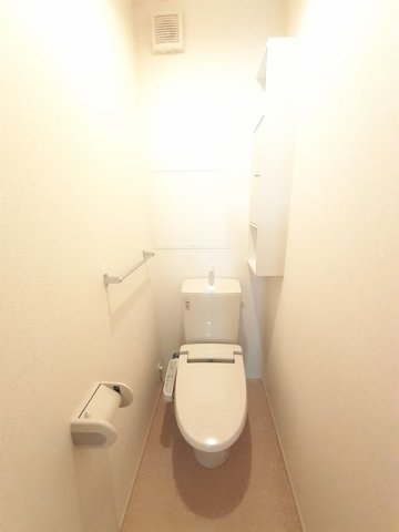 トイレ　トイレもきれいです
