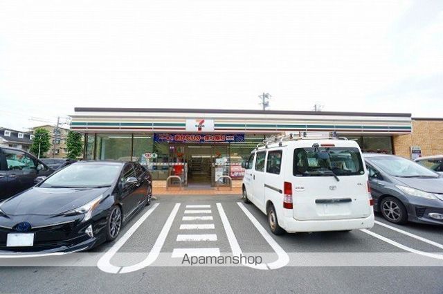 コンビニ　セブン－イレブン静岡宮竹１丁目店（コンビニ）まで911m