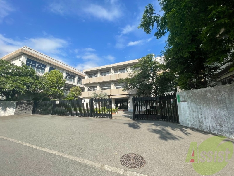 中学校　西宮市立浜甲子園中学校（中学校）まで1092m