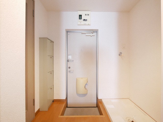 玄関　シンプルで使いやすい玄関です