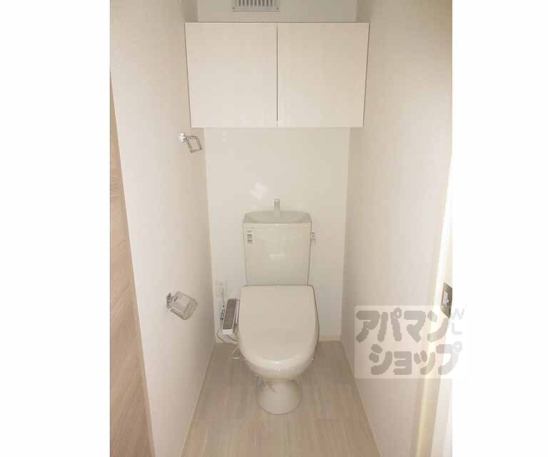 トイレ　清潔感のあるトイレです