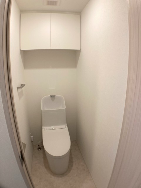 トイレ　※写真は同タイプ住戸です。