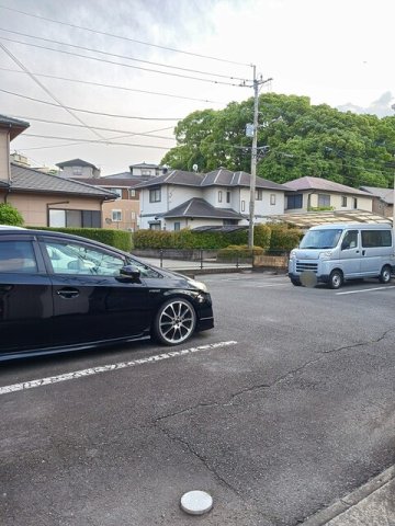 駐車場　駐車場完備です