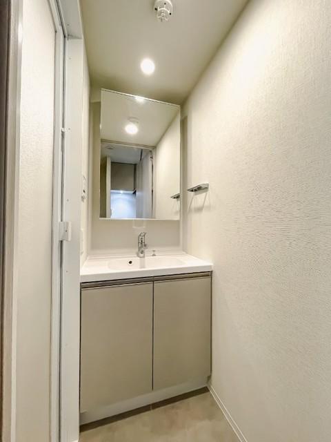 洗面設備　※写真は同タイプ住戸です。