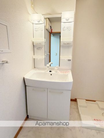ＪＲ東海道本線 磐田駅 バス乗車時間：20分 最寄りバス停で下車 徒歩2分 2階建 築18年の内装写真