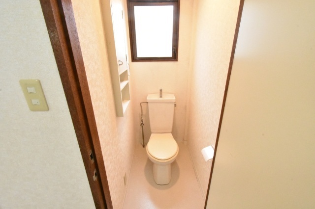 トイレ　※別号室の内装写真掲載