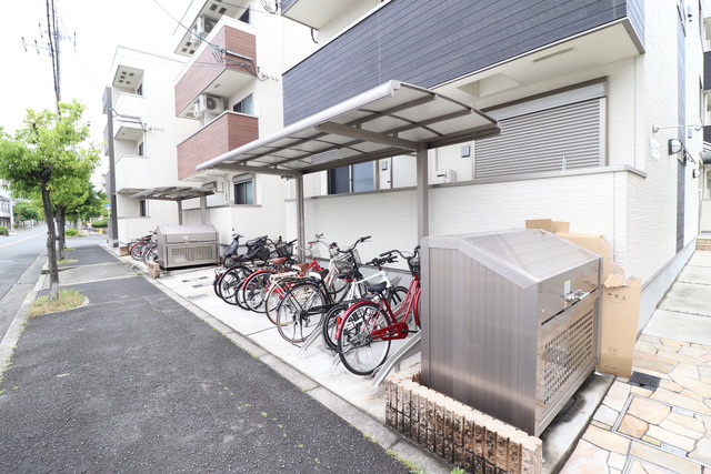 その他共有部分　屋根付き駐車場