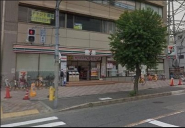コンビニ　セブンイレブン大阪出戸駅前店（コンビニ）まで912m