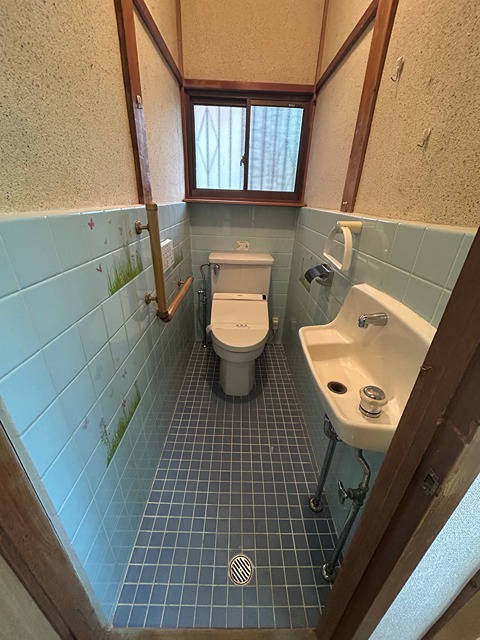 猪名川町広根字清水11-5戸建のトイレ写真