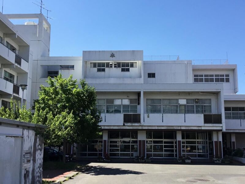 中学校　横浜市立栗田谷中学校（中学校）まで1359m