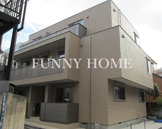 ロビー　角部屋♪2面採光の明るい室内です♪