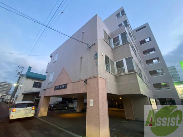 建物外観　札幌市中央区南１３条西「ネスト南１３条」