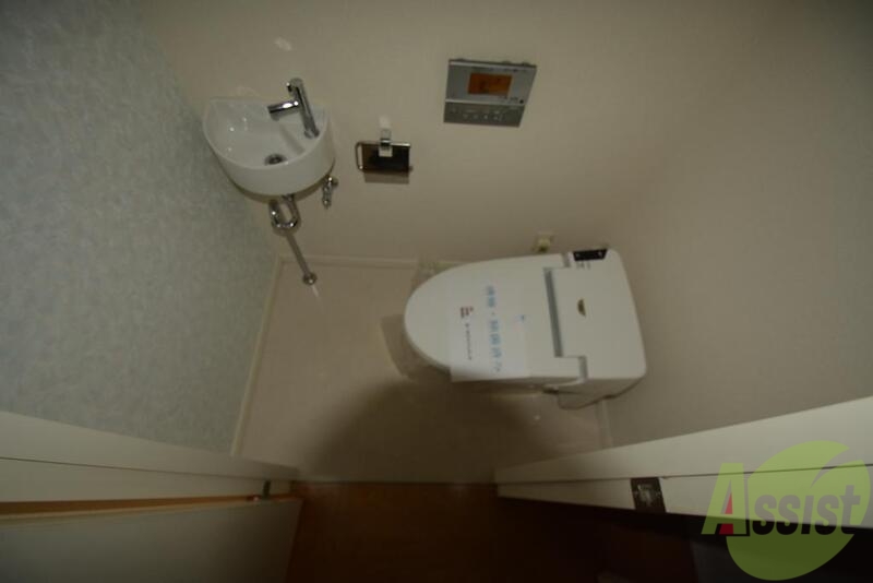 トイレ　ウォシュレット付きのトイレです。
