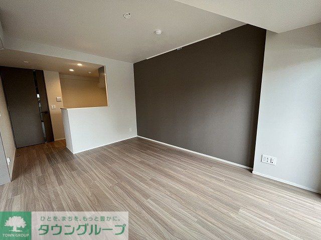 東武東上線 ときわ台駅 徒歩16分 8階建 築3年の居間写真