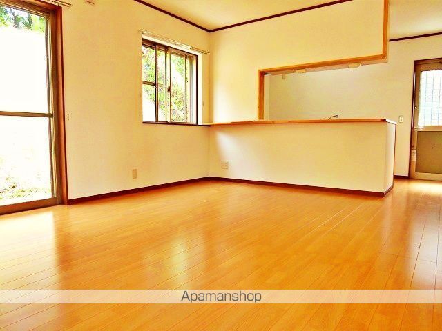4LDK Apartment in Sawara-ku, Fukuoka, Fukuoka — photo 3 of 3