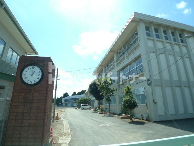 小学校　流山市立東小学校（小学校）まで520m
