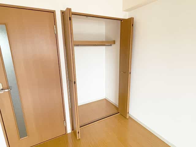 収納　クローゼット付きで収納も困りません☆（同仕様写真）