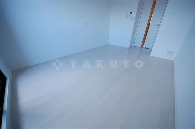 S-RESIDENCE新大阪駅前の居間写真