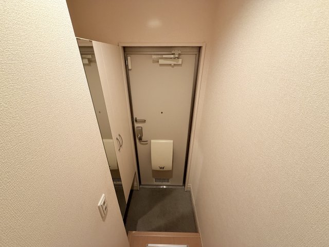 シャルム ウエストの玄関写真