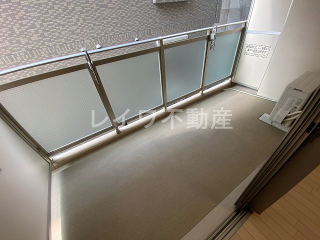 バルコニー　陽当たり良好なバルコニーです