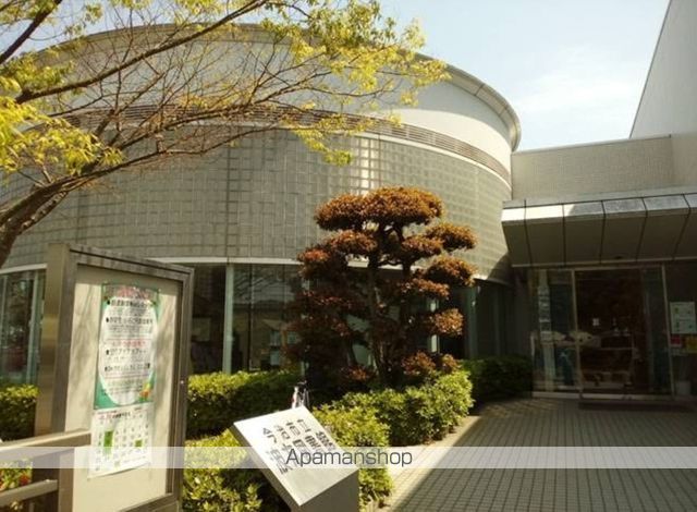 図書館　今治市立波方図書館（図書館）まで3212m