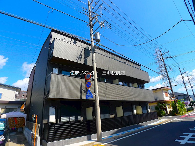 Pine Da Casa三郷中央Aの外観写真