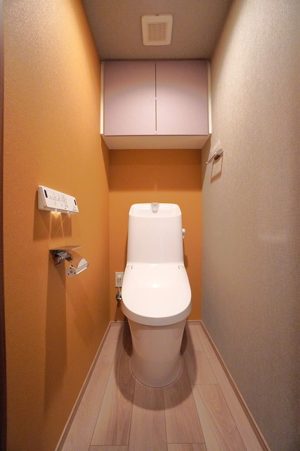 トイレ　※写真は同タイプ住戸です。