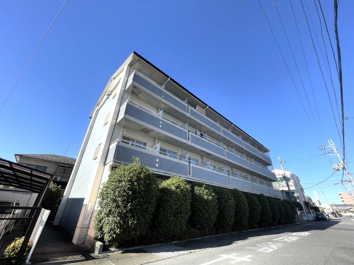 カレッジハウス奥井の外観写真