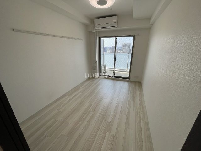 エステムコート名古屋平安通クチュールの居間写真