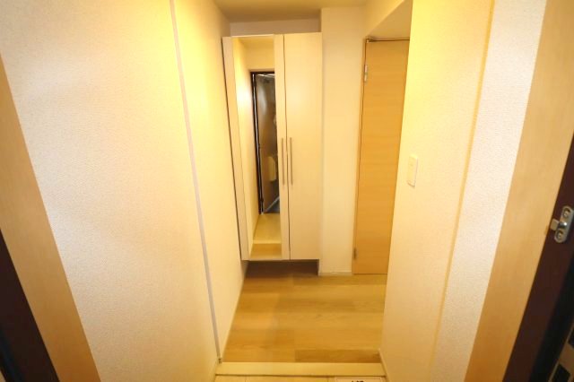 パレス龍大の玄関写真
