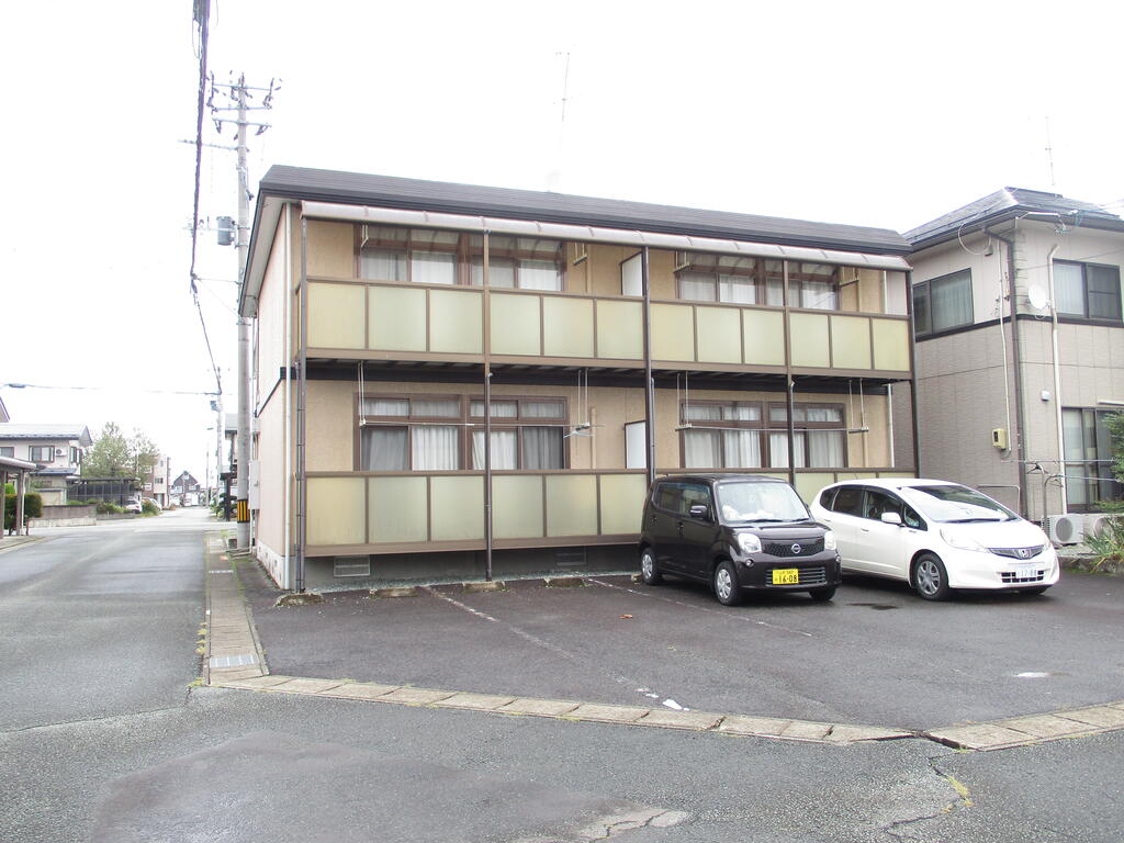 ファーストビレッジ