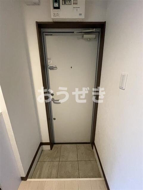 玄関　※同仕様参考写真