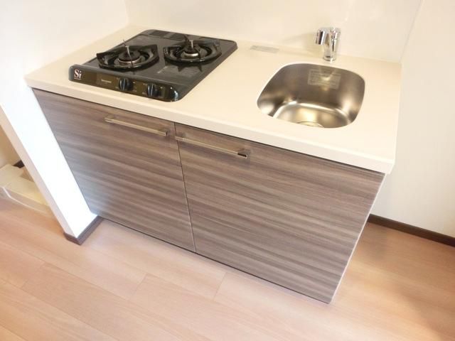 キッチン　２口ガスシステムキッチン