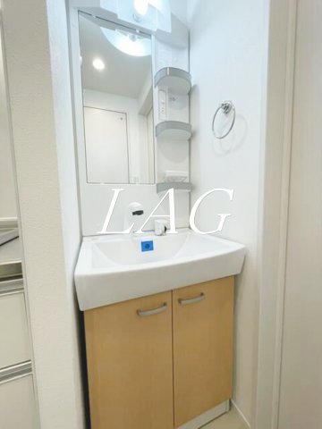 洗面設備　洗面台です。
