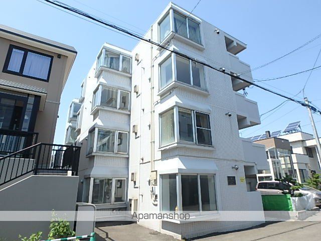ビッグバーンズマンション本通の外観写真