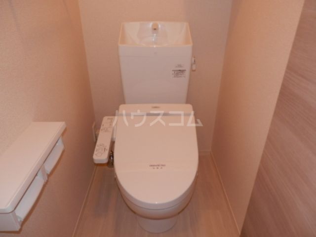 ロイヤルアークのトイレ写真