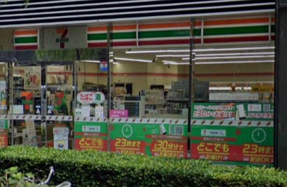 コンビニ　セブンイレブン 銀座2丁目店（コンビニ）まで152m