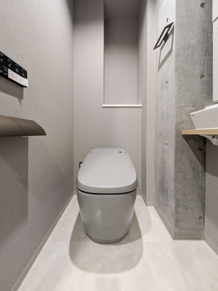 トイレ　トイレもきれいです