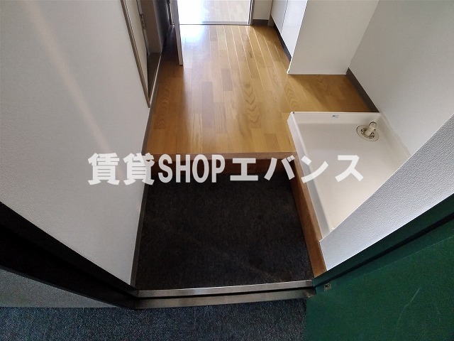 ベイステート安間の玄関写真