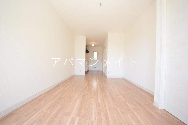 ブルーライン 踊場駅 徒歩7分 2階建 築36年の居間写真