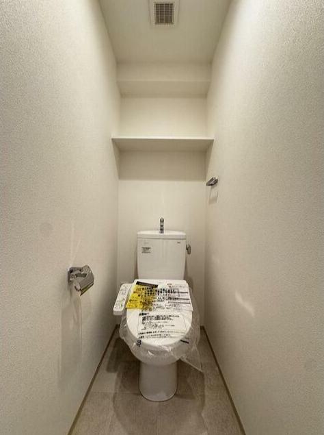 東急田園都市線 高津駅 徒歩5分 4階建 築1年のトイレ写真