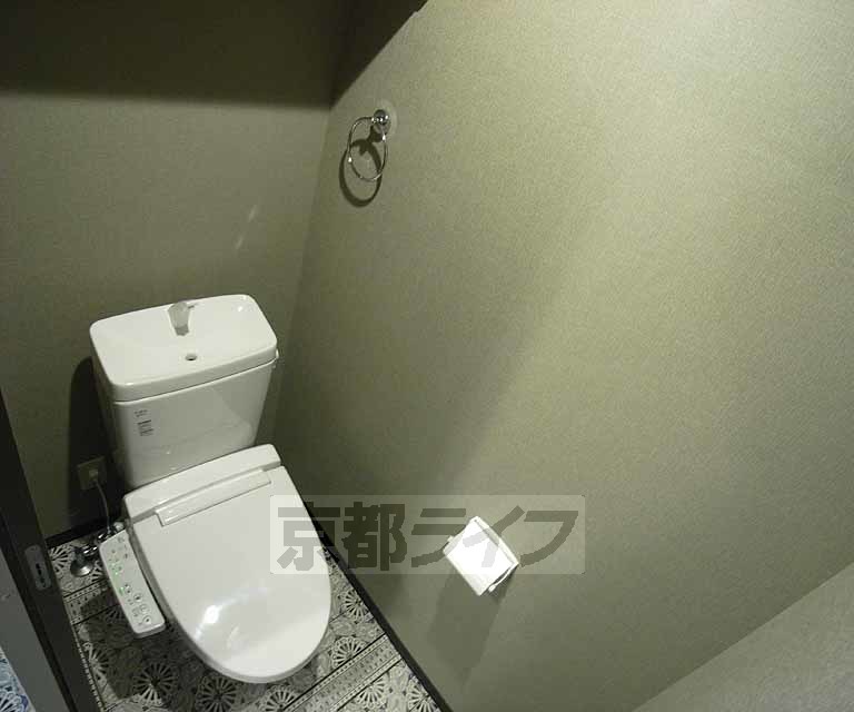 Appartamento上賀茂のトイレ写真