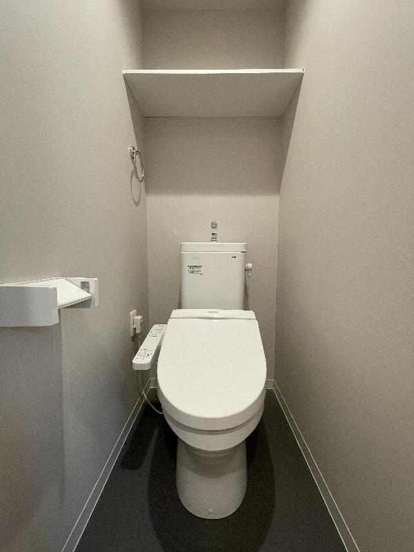 ＪＲ鹿児島本線 吉塚駅 徒歩16分 2階建 築9年のトイレ写真